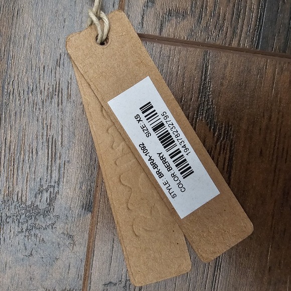 SKIMS Women's Size XS  Berry Stretch Satin Square Neck Bra‎ Intimates - Picture 4 of 7